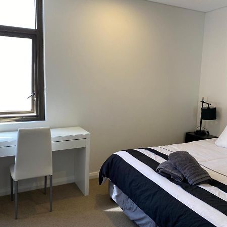 Governor Luxe 1 Bedroom Apartment In The Heart Of Barton Wifi Gym Wine Secure Parking Canberra Kingston Екстериор снимка