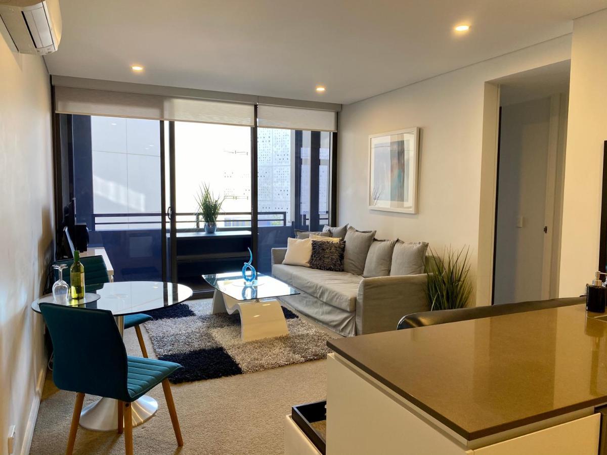 Governor Luxe 1 Bedroom Apartment In The Heart Of Barton Wifi Gym Wine Secure Parking Canberra Kingston Екстериор снимка