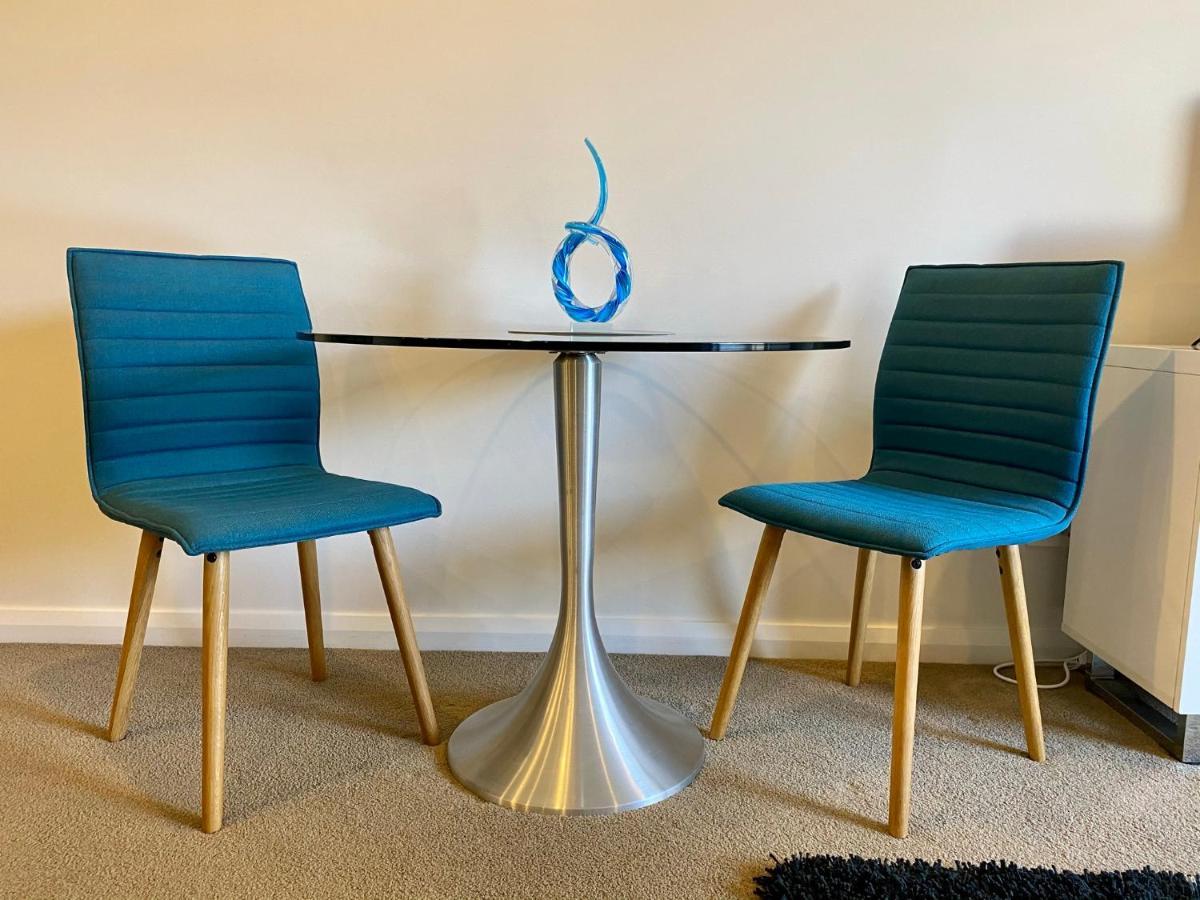 Governor Luxe 1 Bedroom Apartment In The Heart Of Barton Wifi Gym Wine Secure Parking Canberra Kingston Екстериор снимка