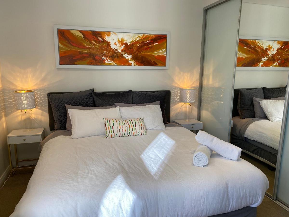 Governor Luxe 1 Bedroom Apartment In The Heart Of Barton Wifi Gym Wine Secure Parking Canberra Kingston Екстериор снимка