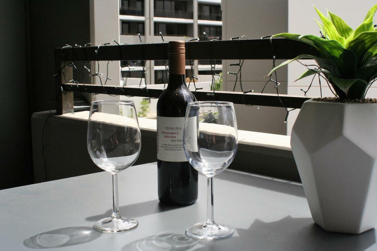 Governor Luxe 1 Bedroom Apartment In The Heart Of Barton Wifi Gym Wine Secure Parking Canberra Kingston Екстериор снимка