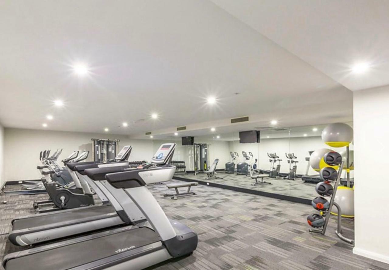 Governor Luxe 1 Bedroom Apartment In The Heart Of Barton Wifi Gym Wine Secure Parking Canberra Kingston Екстериор снимка