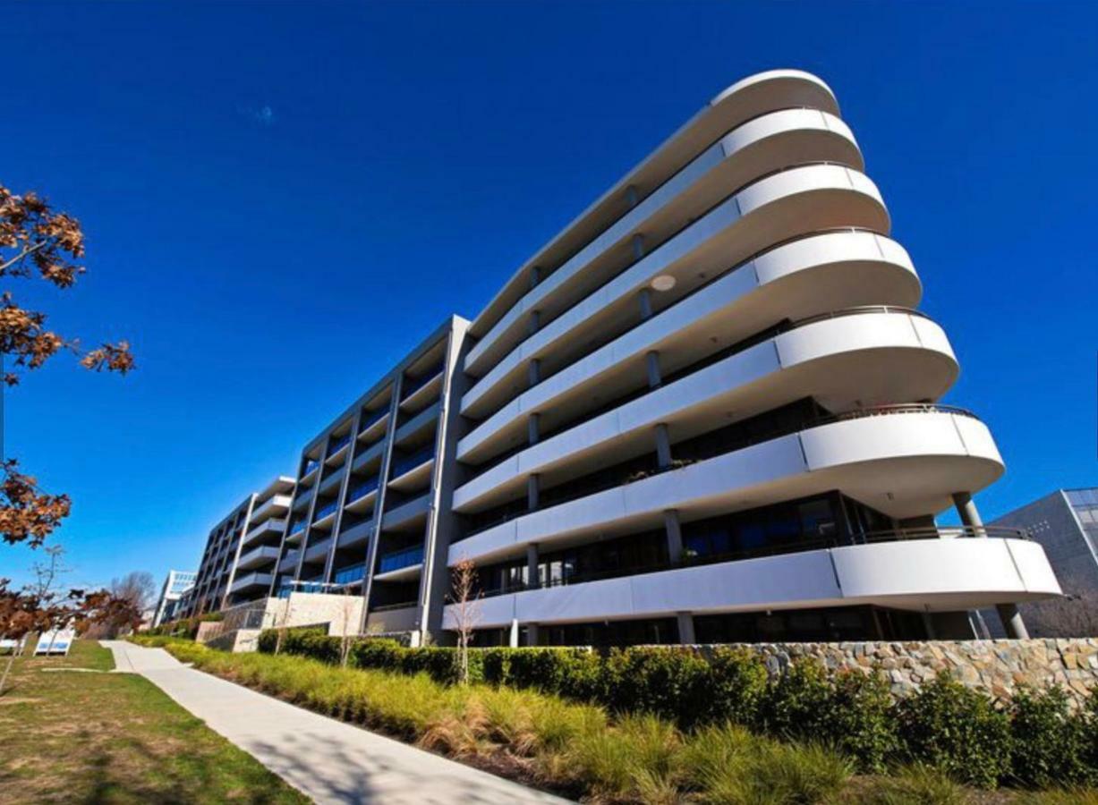 Governor Luxe 1 Bedroom Apartment In The Heart Of Barton Wifi Gym Wine Secure Parking Canberra Kingston Екстериор снимка