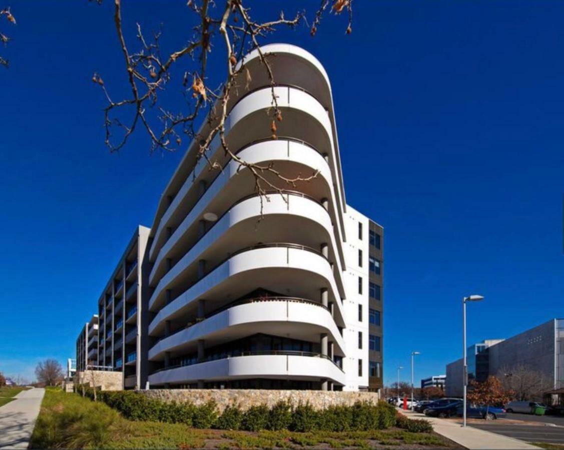 Governor Luxe 1 Bedroom Apartment In The Heart Of Barton Wifi Gym Wine Secure Parking Canberra Kingston Екстериор снимка